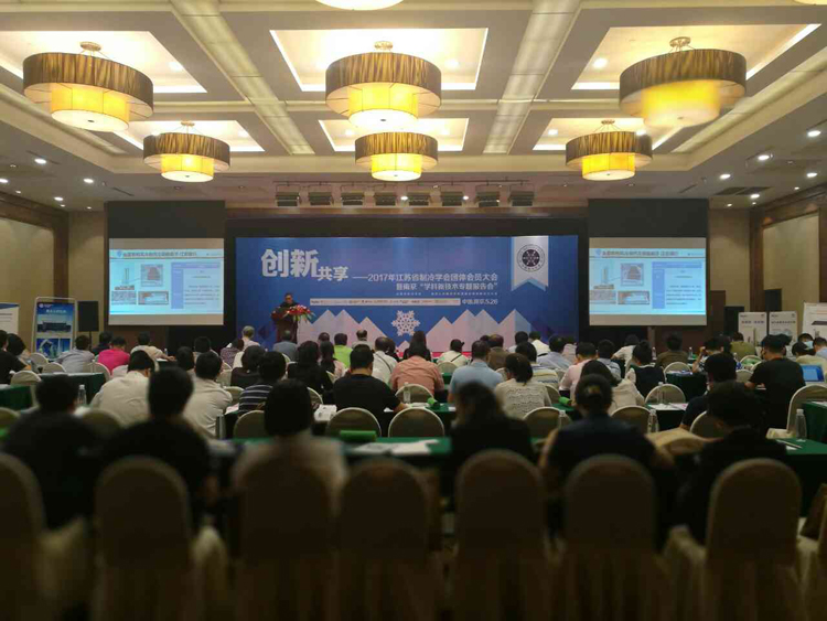 贏勝節(jié)能 橡塑保溫材料 復(fù)合橡塑保溫材料 橡塑保溫管 橡塑保溫板 外墻保溫 殼寶U-PVC管道外護(hù) 玻璃棉 愛耳聲學(xué)